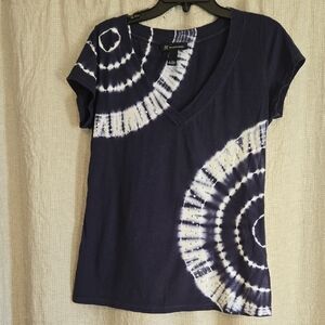 INC Women's Navy Tie-Dye V-Neck Tee top studs
